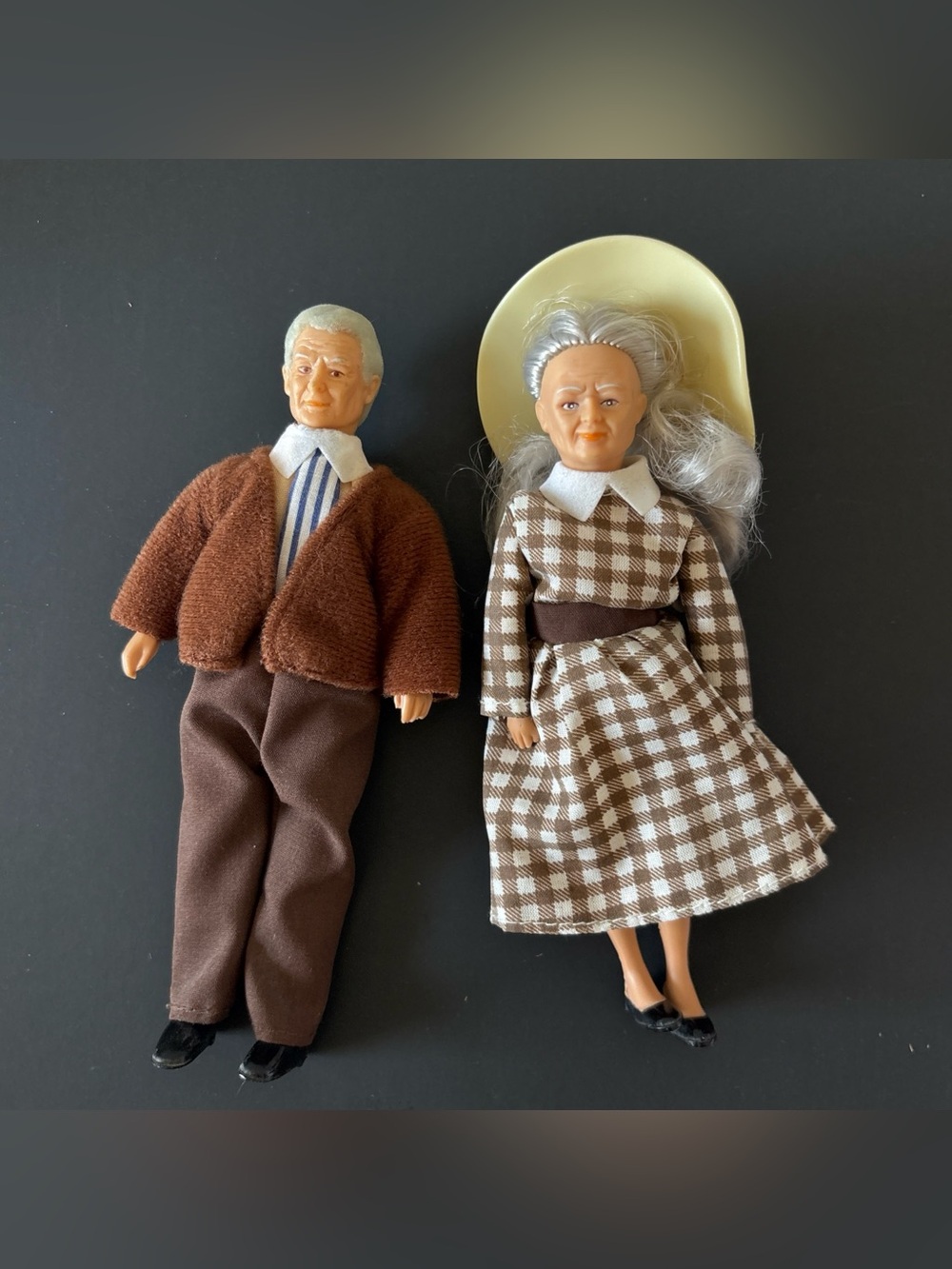 Town Square Miniatures 1:12 Grandparents Doll Set Aztec Imports Dollhouse Pair